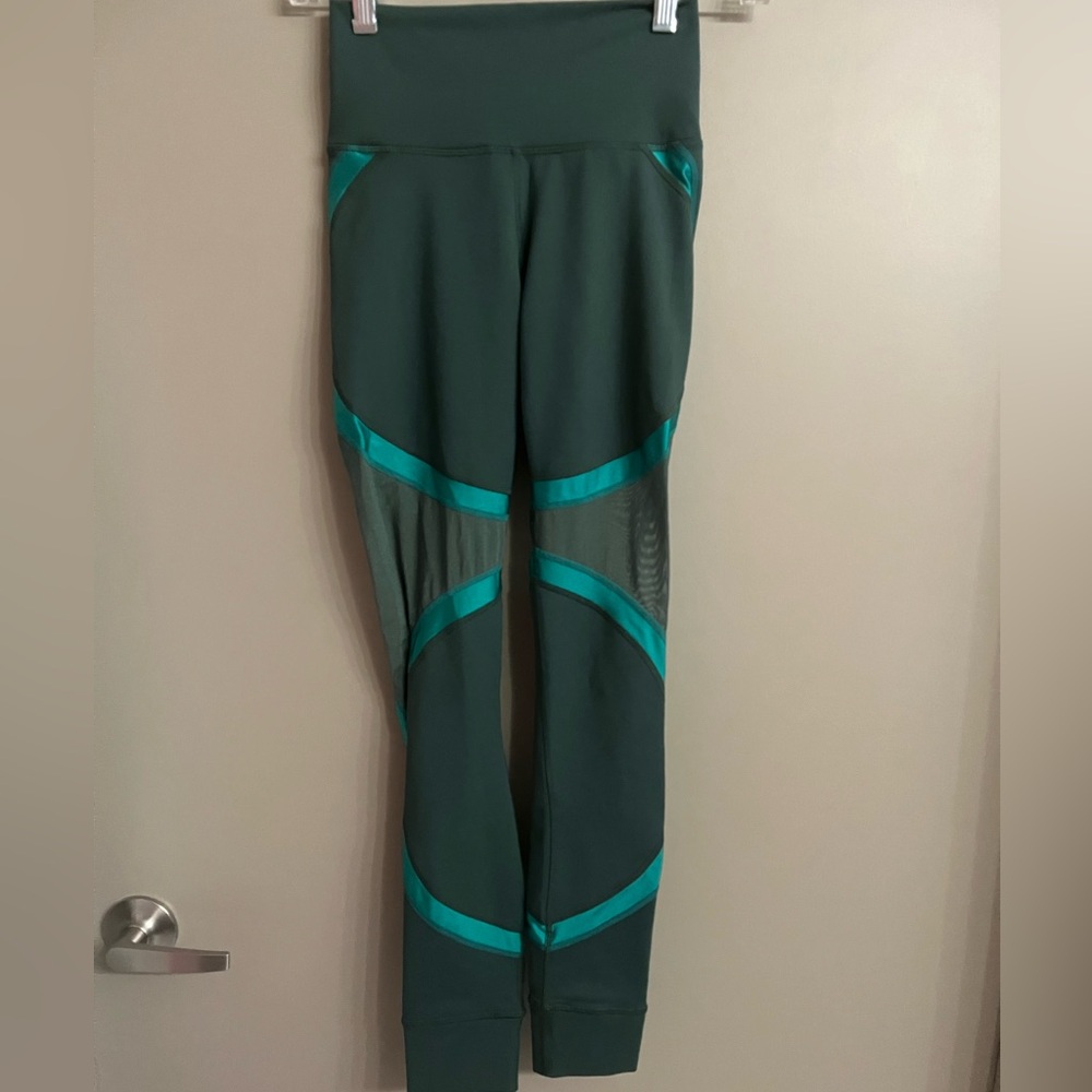Fabletics Powerhold leggings